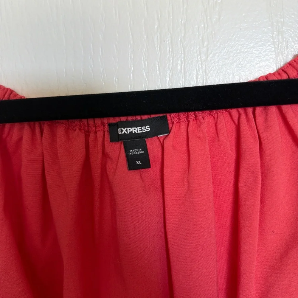 Express Smocked Crop Tank Top - Picture 2 of 3